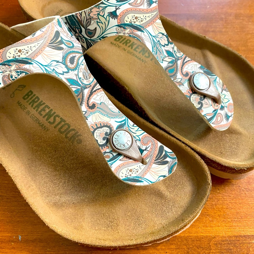 Womens authentic Birkenstock gizeh paisley size 39